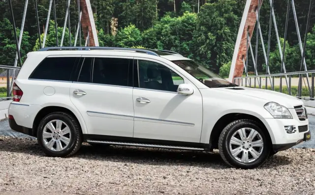 MERCEDES-BENZ GL 320 CDI