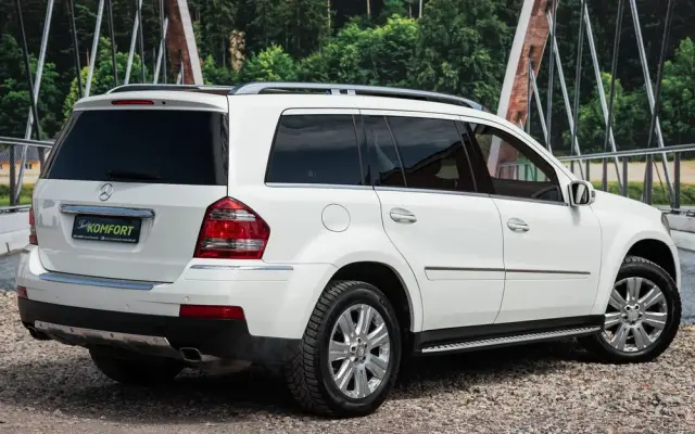 MERCEDES-BENZ GL 320 CDI