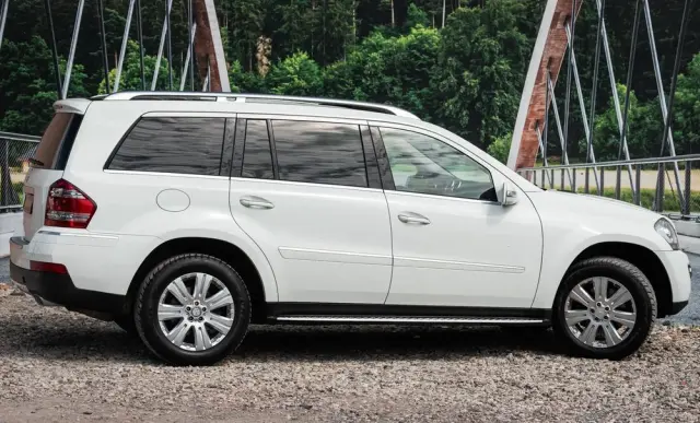 MERCEDES-BENZ GL 320 CDI