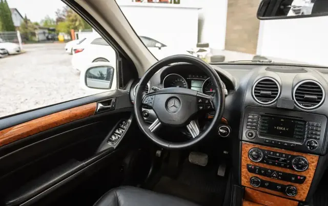 MERCEDES-BENZ GL 320 CDI