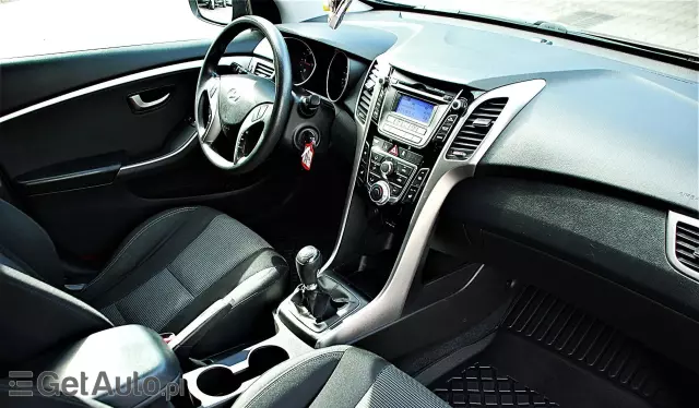 HYUNDAI I30 1.6 CRDi (110 KM)