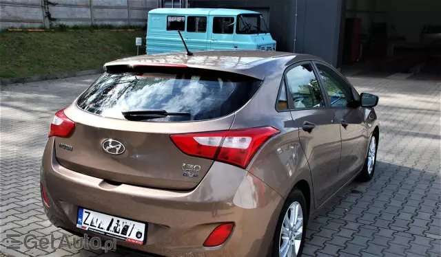 HYUNDAI I30 1.6 CRDi (110 KM)