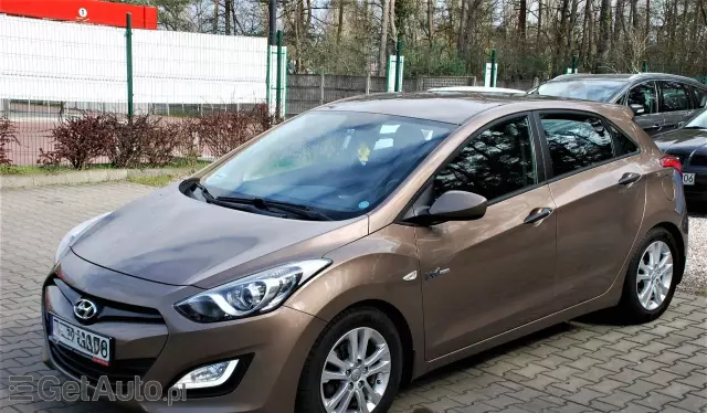 HYUNDAI I30 1.6 CRDi (110 KM)