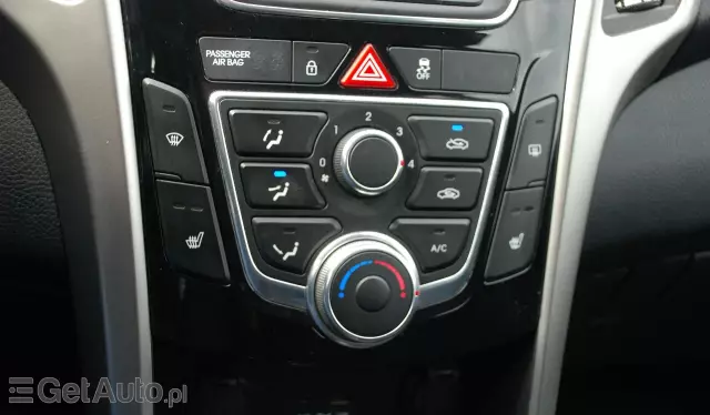 HYUNDAI I30 1.6 CRDi (110 KM)