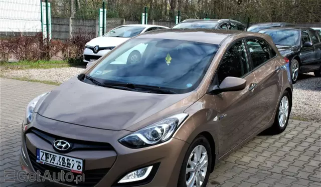 HYUNDAI I30 1.6 CRDi (110 KM)