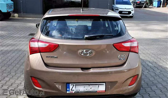 HYUNDAI I30 1.6 CRDi (110 KM)