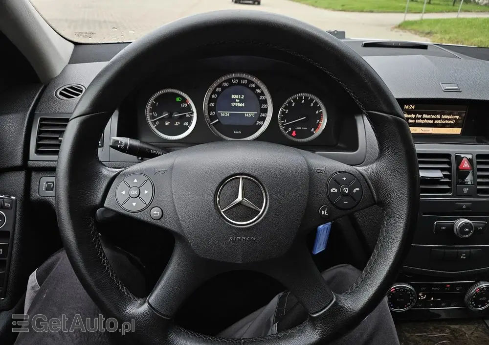 MERCEDES-BENZ Klasa C 180 K BlueEff Avantgarde