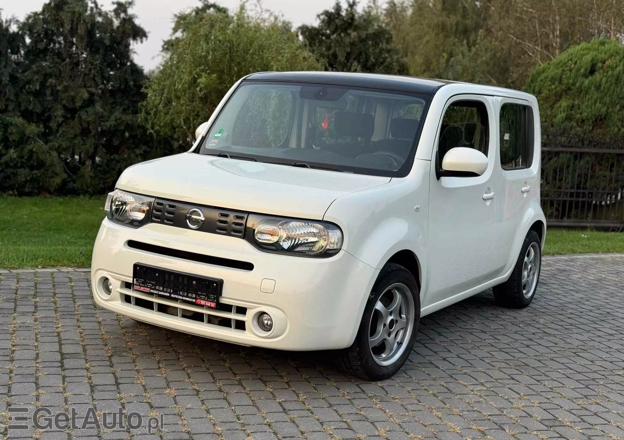 NISSAN Cube 1.6