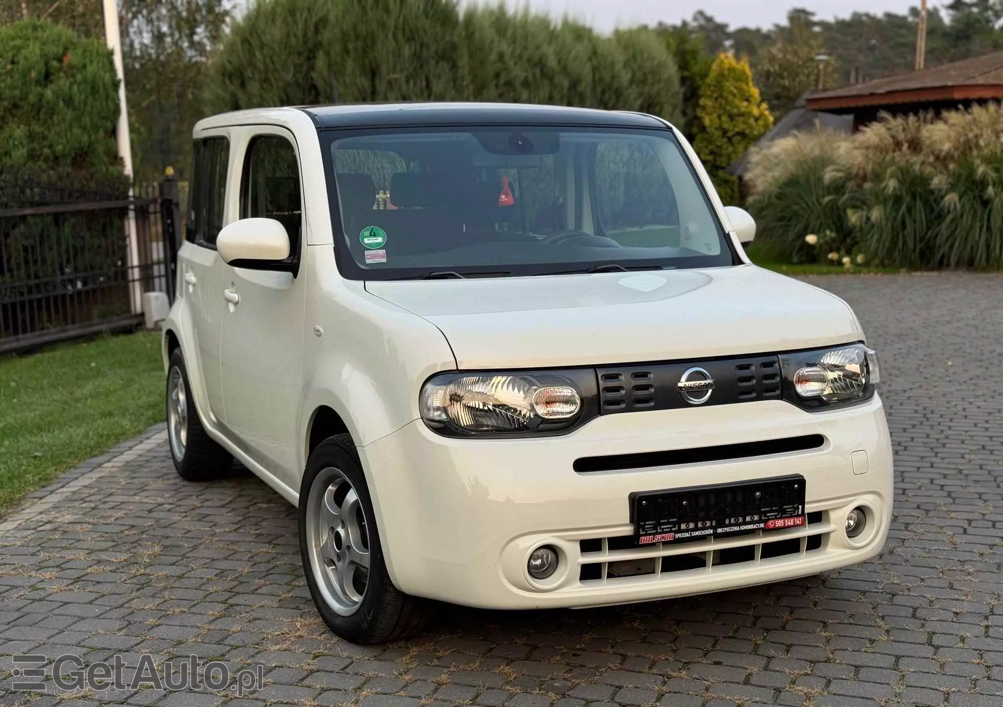 NISSAN Cube 1.6