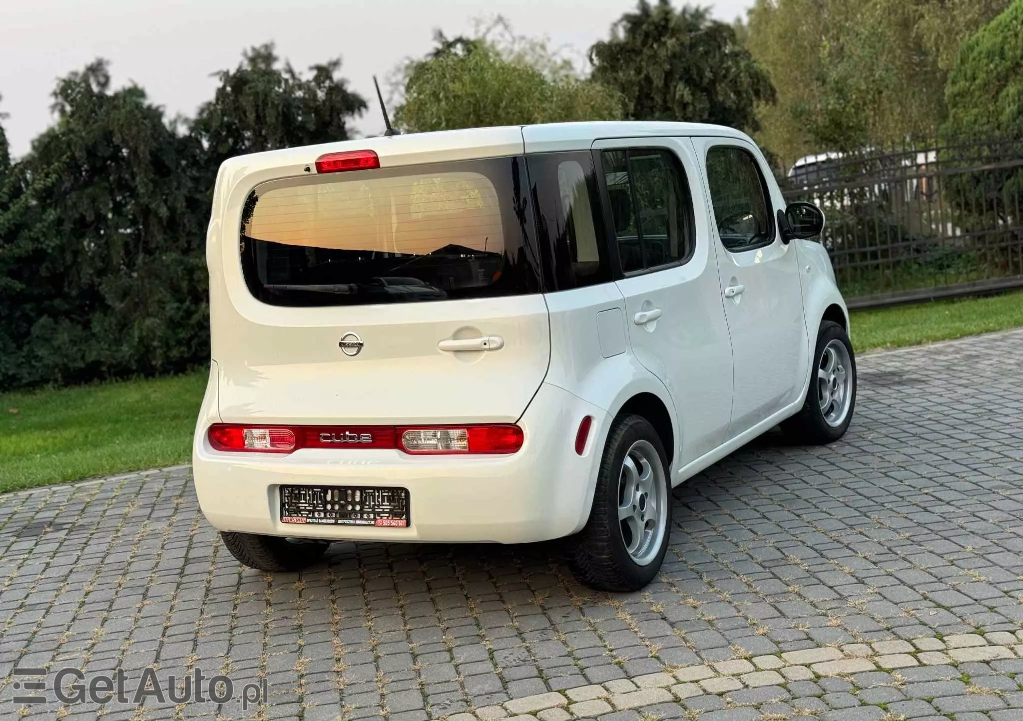 NISSAN Cube 1.6