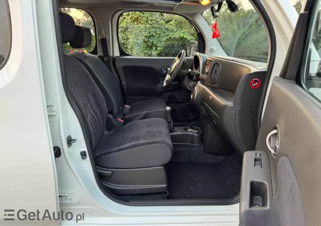 NISSAN Cube 1.6