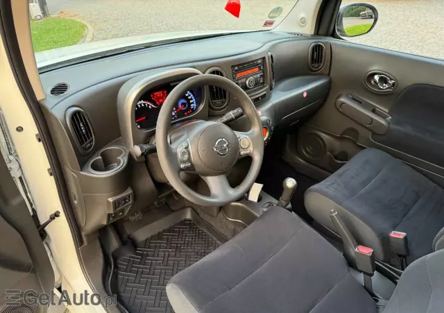 NISSAN Cube 1.6