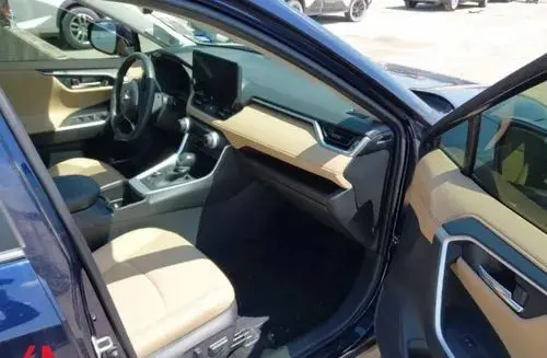 TOYOTA Rav 4 