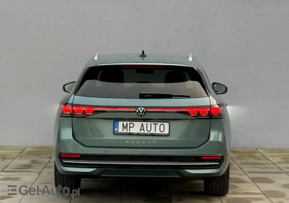 VOLKSWAGEN Passat Variant 