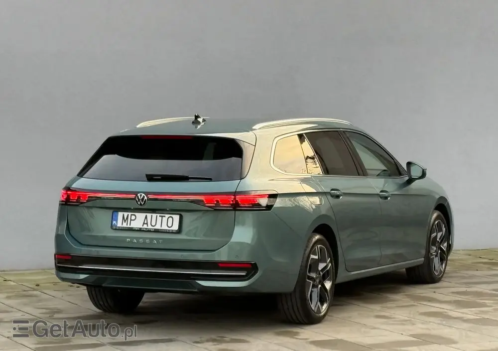 VOLKSWAGEN Passat Variant 
