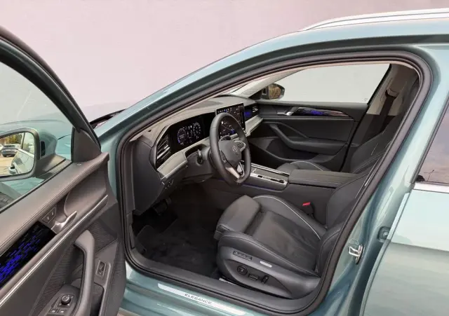 VOLKSWAGEN Passat Variant 