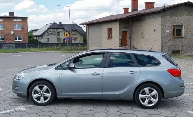 OPEL Astra 