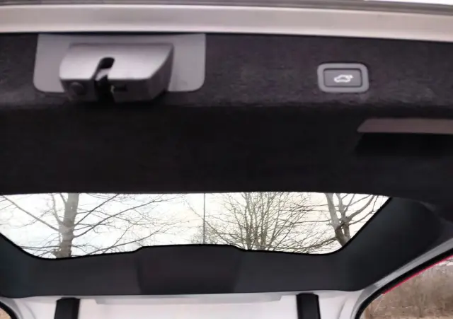 VOLVO XC 70 3.2 AWD Momentum