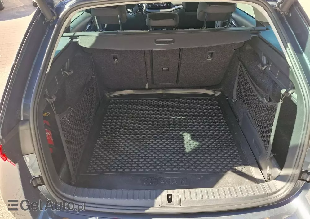 SKODA Octavia 2.0 TDI Ambition DSG