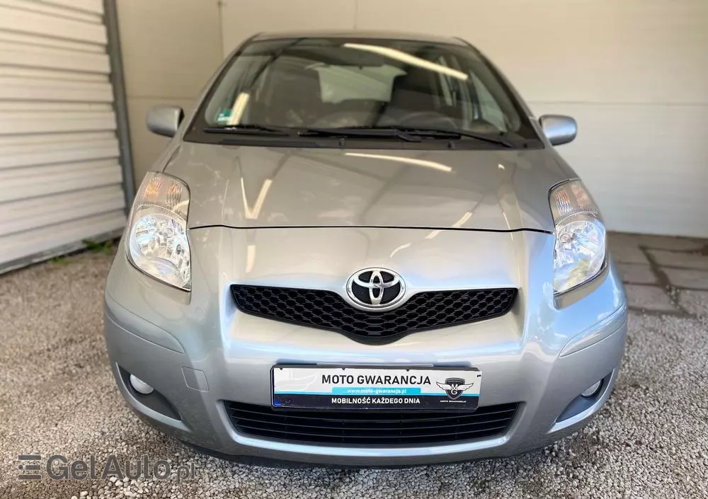 TOYOTA Yaris 1.33 Sol