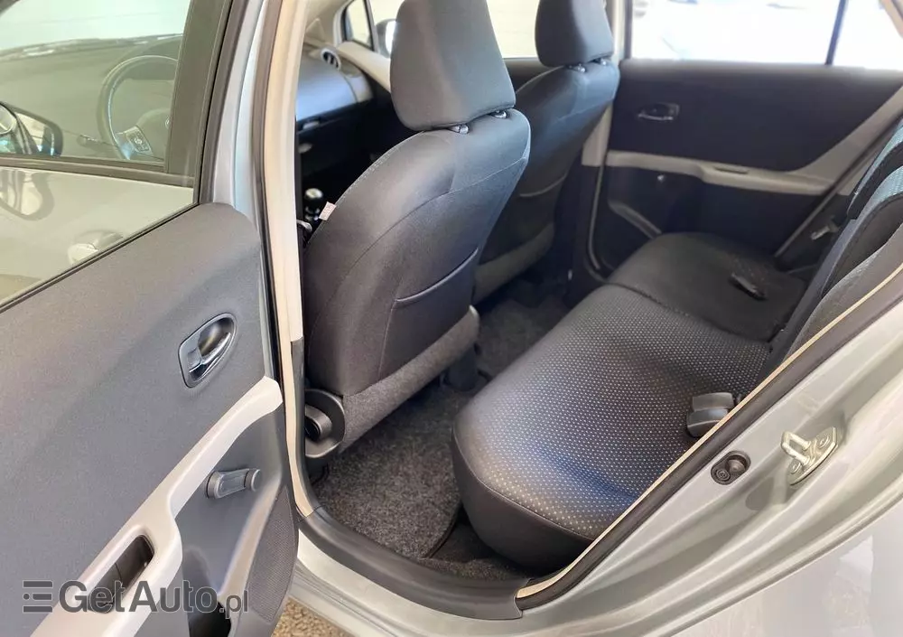 TOYOTA Yaris 1.33 Sol