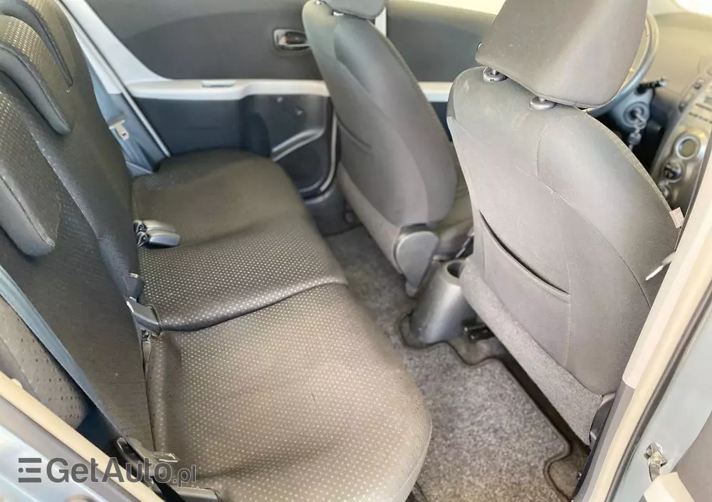 TOYOTA Yaris 1.33 Sol