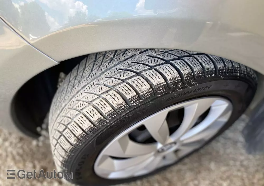 TOYOTA Yaris 1.33 Sol