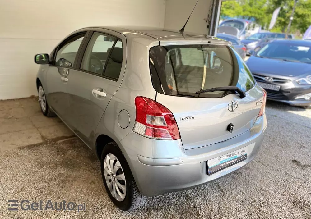 TOYOTA Yaris 1.33 Sol