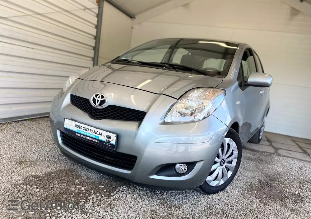 TOYOTA Yaris 1.33 Sol