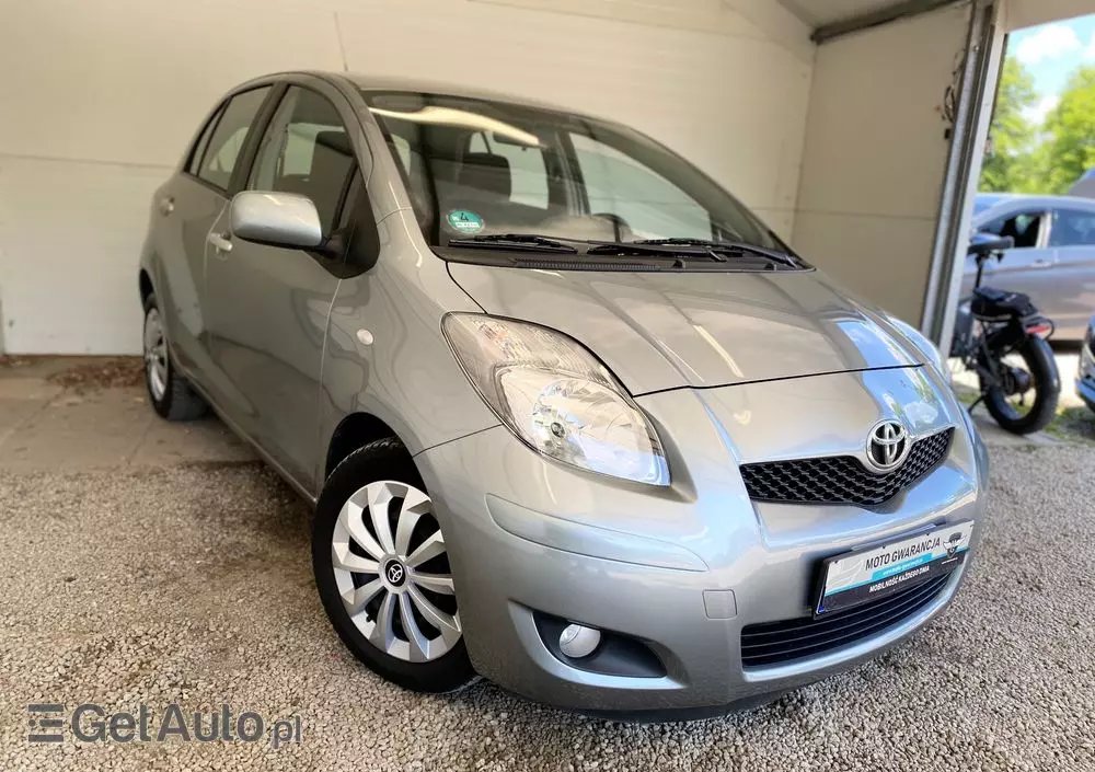 TOYOTA Yaris 1.33 Sol