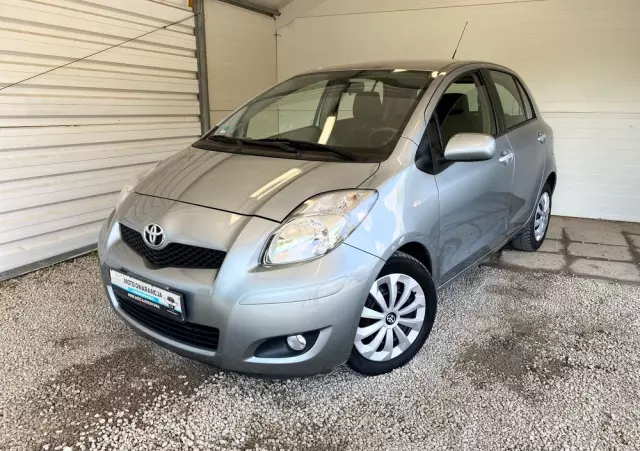 TOYOTA Yaris 1.33 Sol