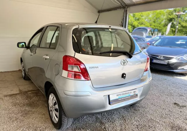 TOYOTA Yaris 1.33 Sol