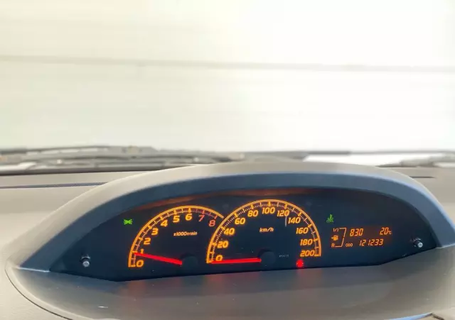 TOYOTA Yaris 1.33 Sol