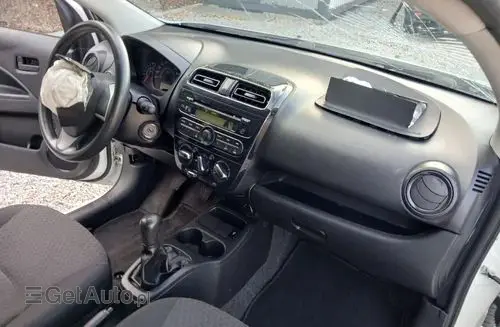 MITSUBISHI Space Star 