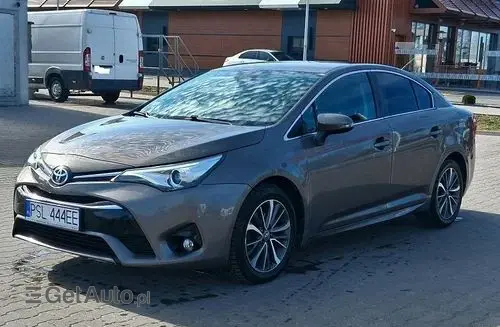 TOYOTA Avensis 