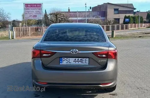 TOYOTA Avensis 