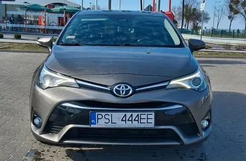 TOYOTA Avensis 