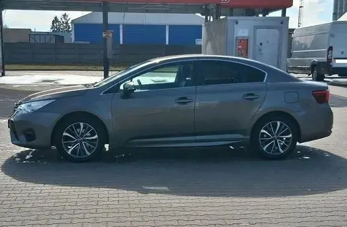 TOYOTA Avensis 