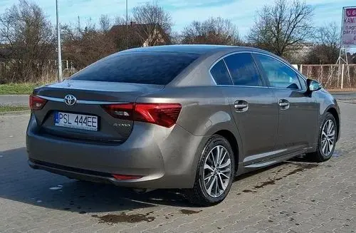 TOYOTA Avensis 