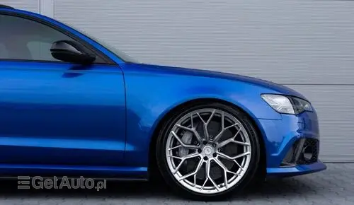 AUDI Rs6 