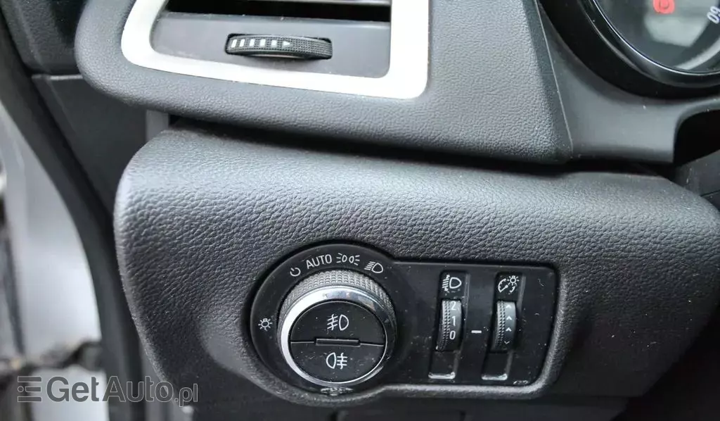 OPEL Astra 1.7 CDTI (110 KM)