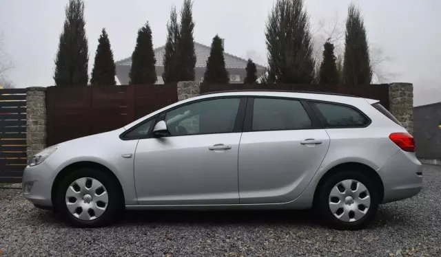 OPEL Astra 1.7 CDTI (110 KM)
