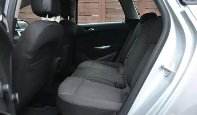 OPEL Astra 1.7 CDTI (110 KM)