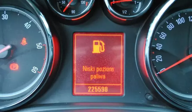 OPEL Astra 1.7 CDTI (110 KM)