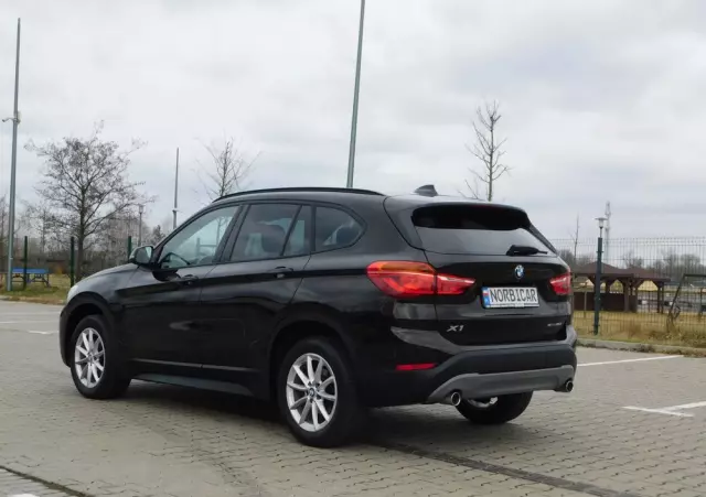 BMW X1 SDrive18d Business Edition