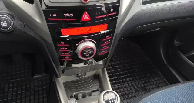 SSANGYONG/KGM Tivoli 1.6 Sapphire