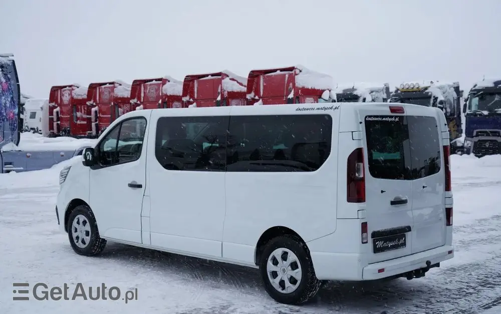 RENAULT TRAFIC III / BUS / 9 MIEJSC  / PIERWSZY WŁAŚCICIEL / POLSKI SALON / 2022 ROK / 