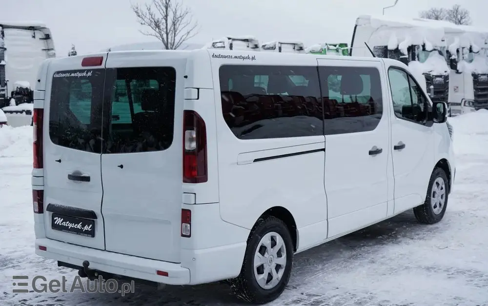 RENAULT TRAFIC III / BUS / 9 MIEJSC  / PIERWSZY WŁAŚCICIEL / POLSKI SALON / 2022 ROK / 