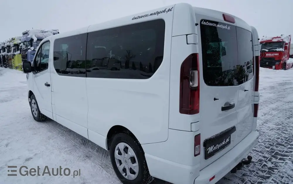 RENAULT TRAFIC III / BUS / 9 MIEJSC  / PIERWSZY WŁAŚCICIEL / POLSKI SALON / 2022 ROK / 