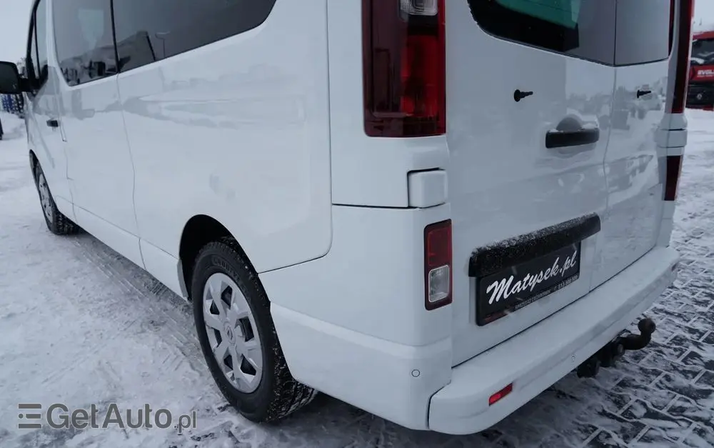 RENAULT TRAFIC III / BUS / 9 MIEJSC  / PIERWSZY WŁAŚCICIEL / POLSKI SALON / 2022 ROK / 